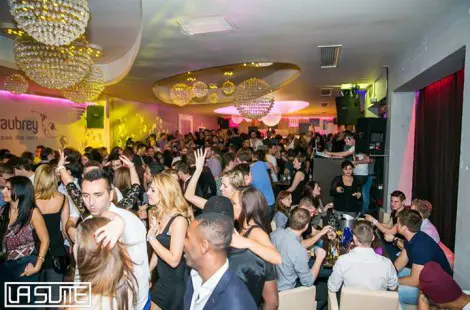 aubrey-club-photos-1 (25)