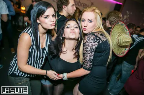 aubrey-club-photos-1 (3)