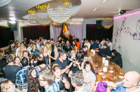 aubrey-club-photos-1 (33)